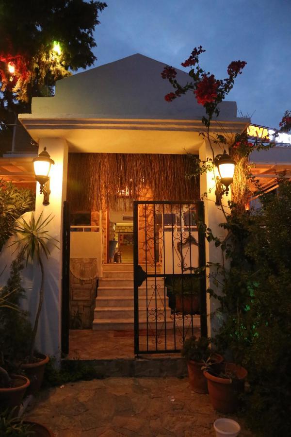 Parva Port Apartment Alaçatı Exterior photo